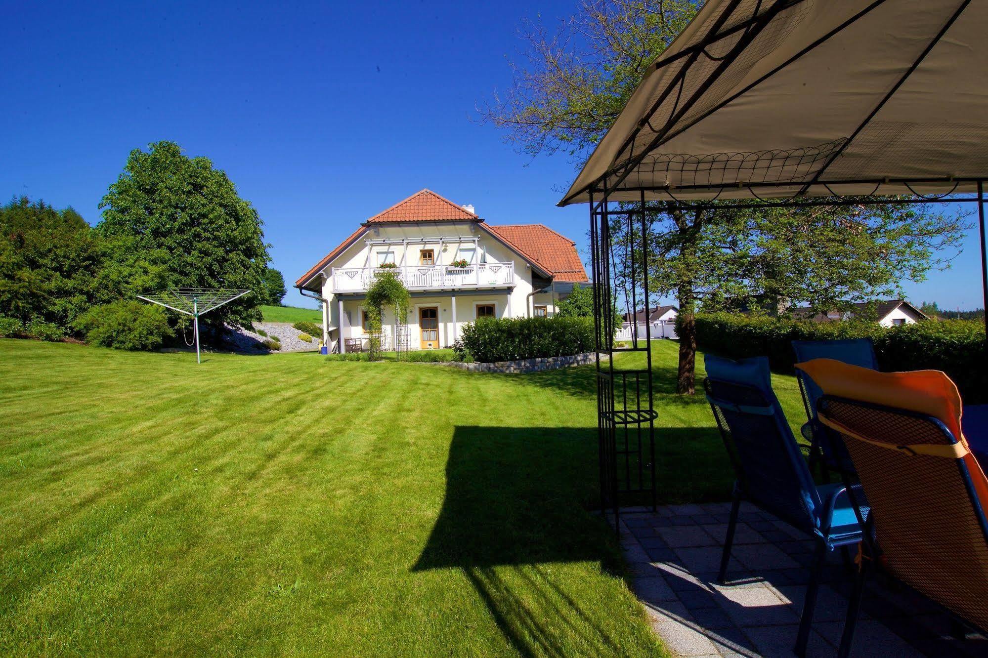 Hotel Gaestehaus Pension Lang Pfarrkirchen im Mühlkreis Zewnętrze zdjęcie